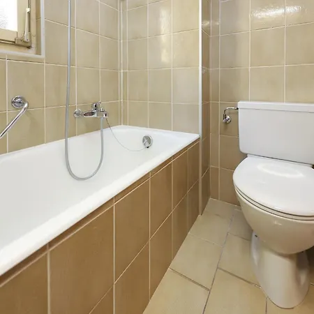 Regina D1 By Interhome * Arveyes